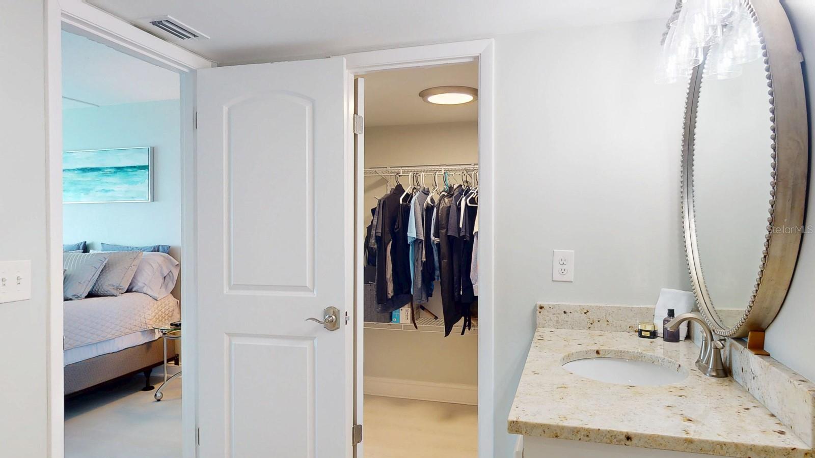 Image 18 of 28 For 7910 Sun Island Drive S 305