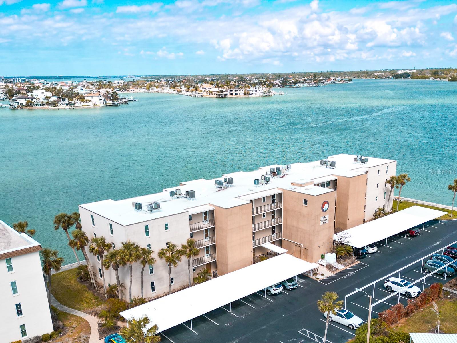 Image 2 of 28 For 7910 Sun Island Drive S 305