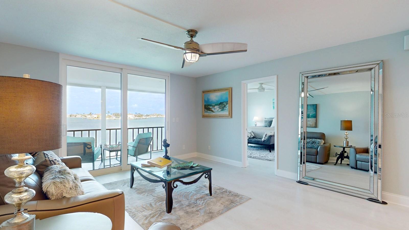 Image 5 of 28 For 7910 Sun Island Drive S 305