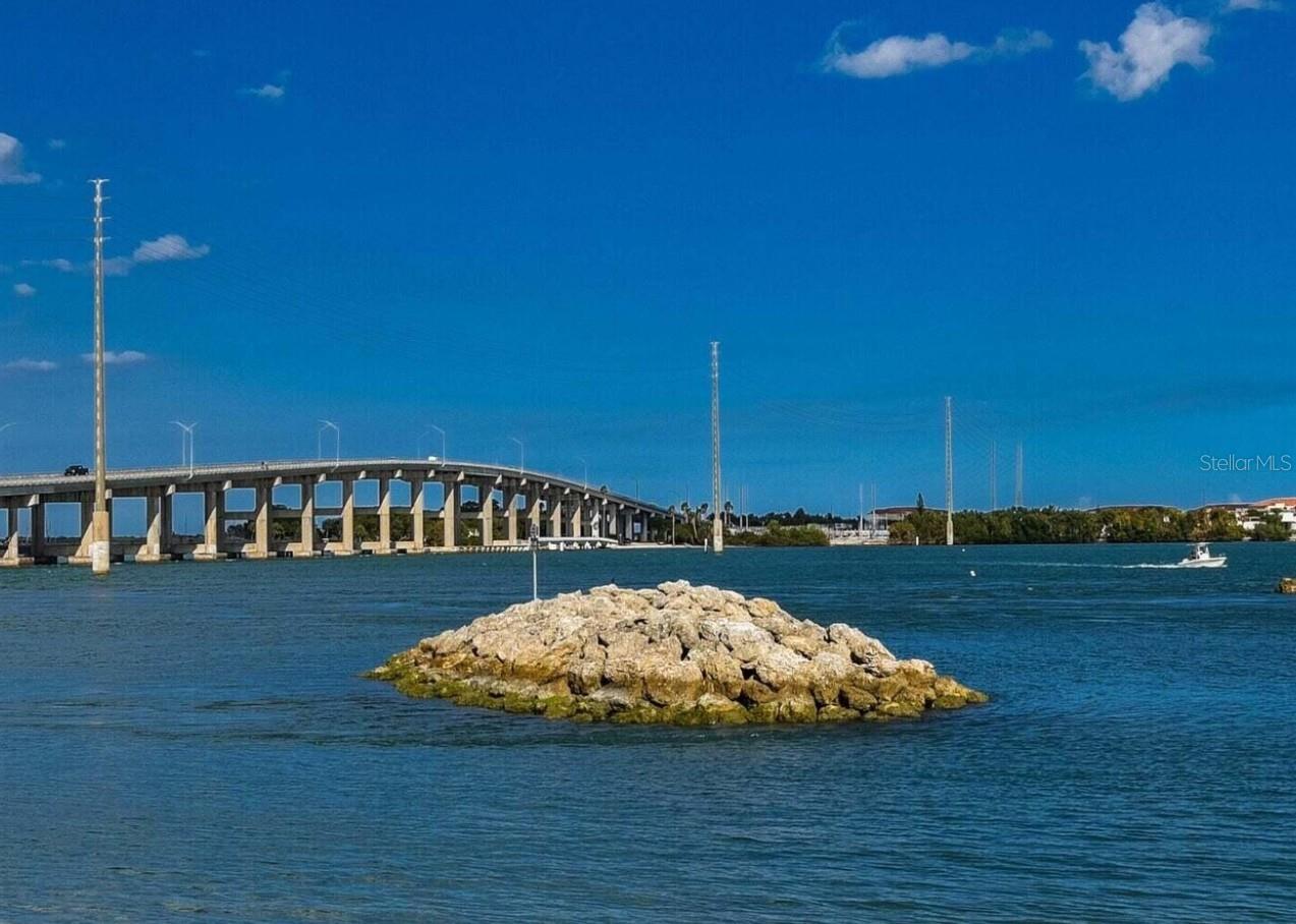 Image 15 of 34 For 1531 Royal Green Circle 107