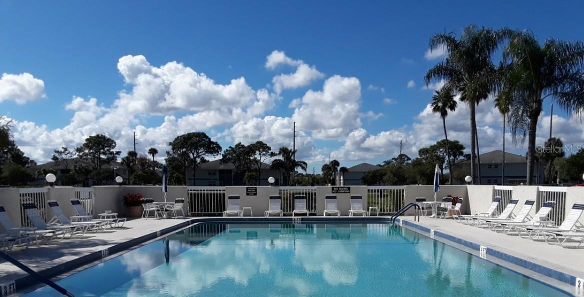 Image 9 of 34 For 1531 Royal Green Circle 107