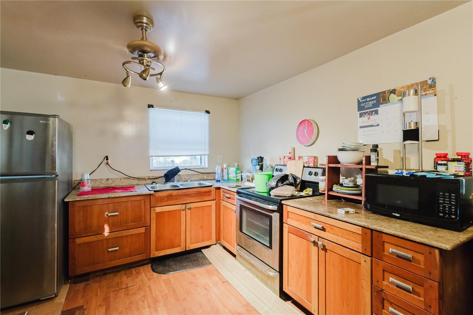 Listing photo id 8 for 12104 Anderson Drive N