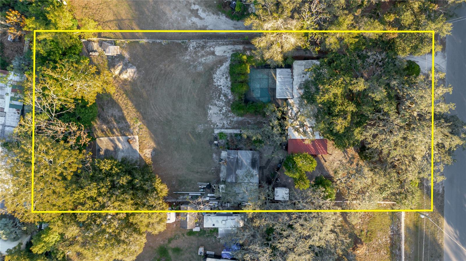 Listing photo id 13 for 12104 Anderson Drive N