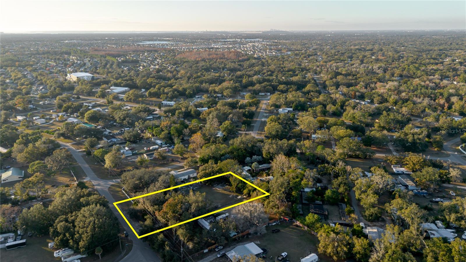 Listing photo id 23 for 12104 Anderson Drive N