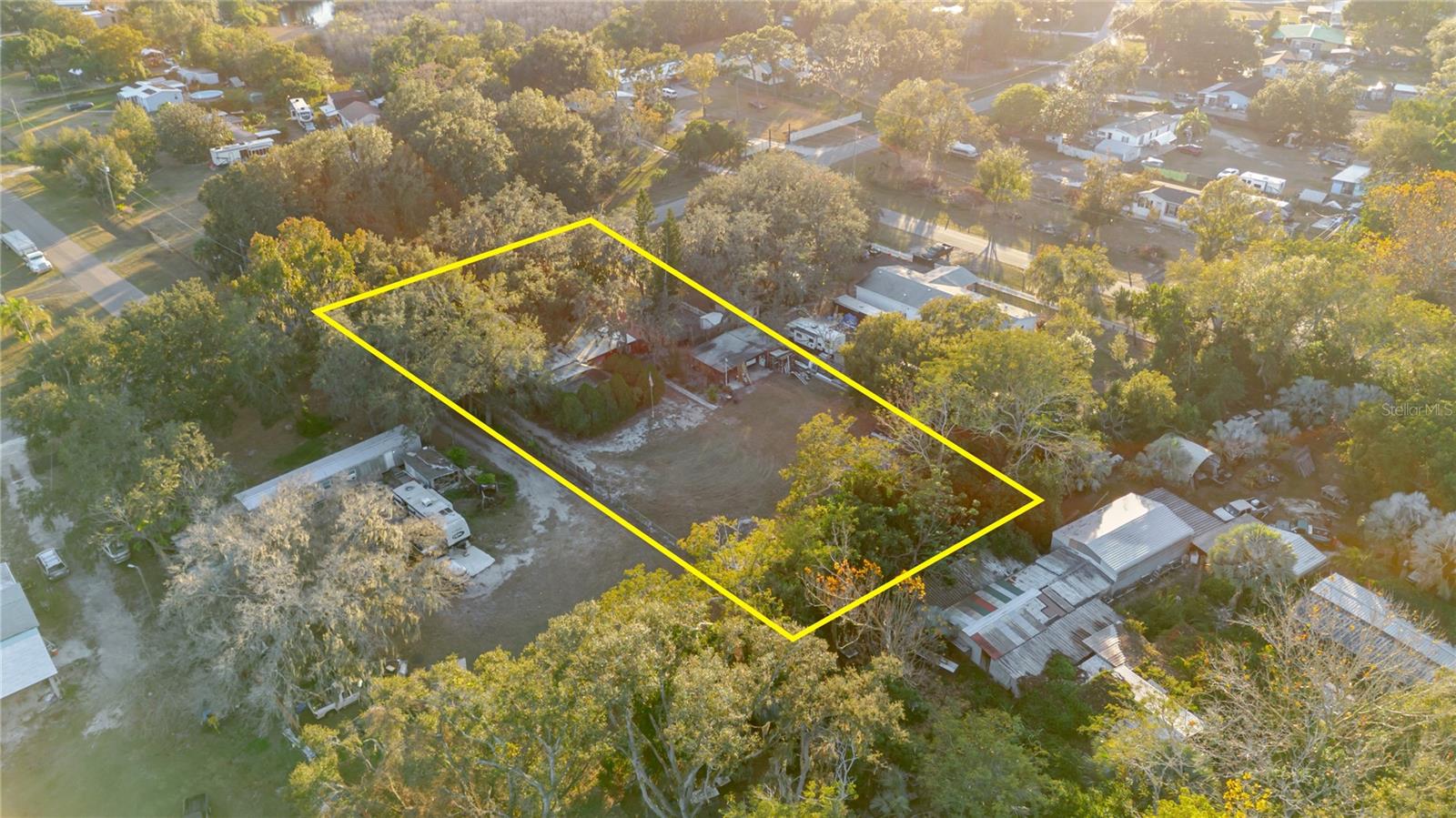 Listing photo id 27 for 12104 Anderson Drive N