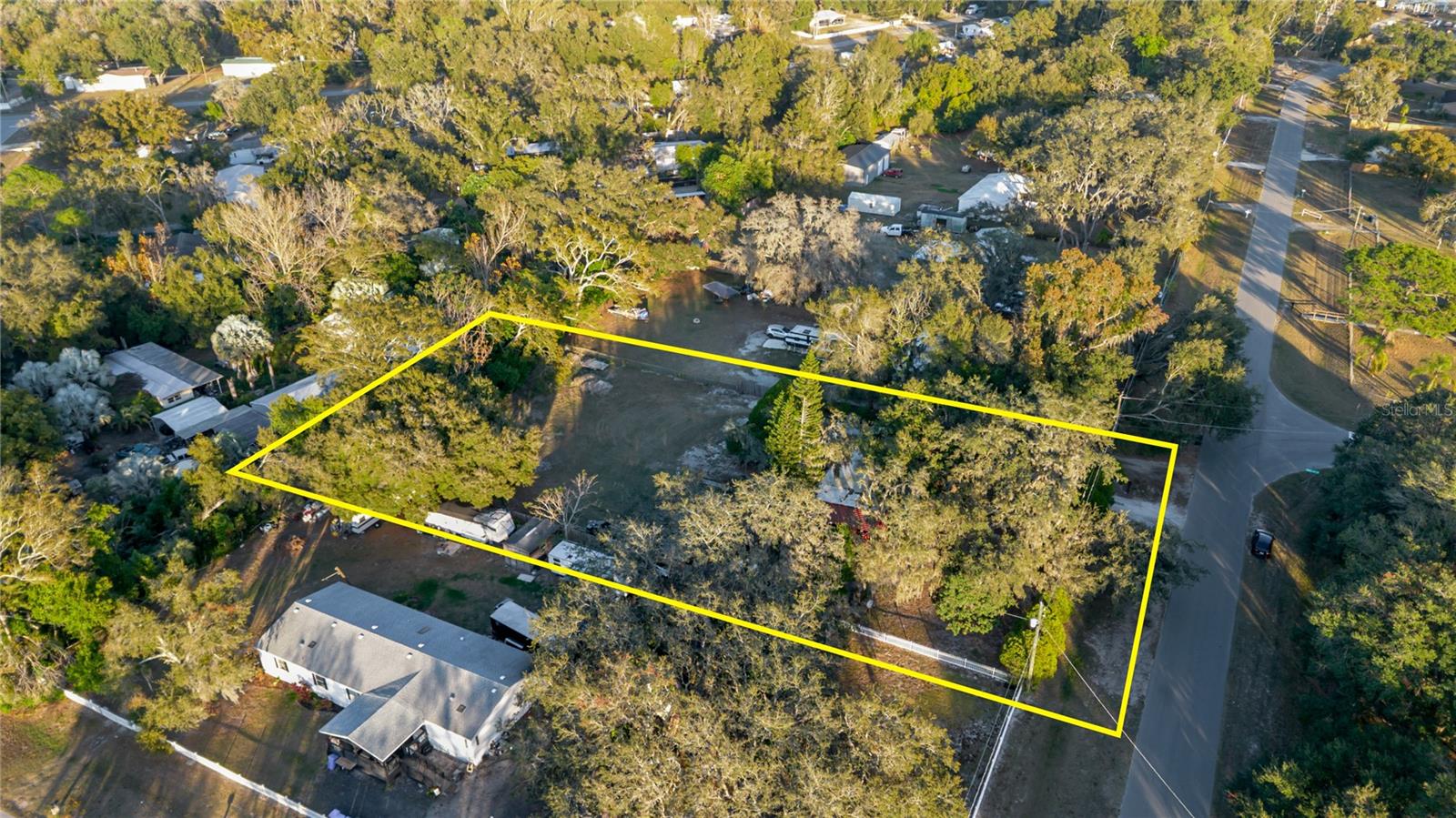 Listing photo id 31 for 12104 Anderson Drive N