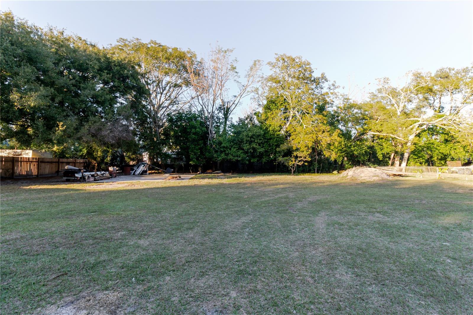 Listing photo id 52 for 12104 Anderson Drive N