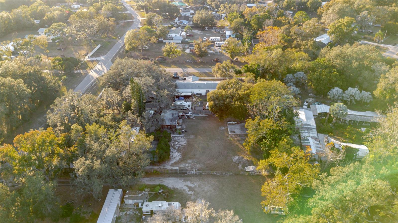 Listing photo id 79 for 12104 Anderson Drive N