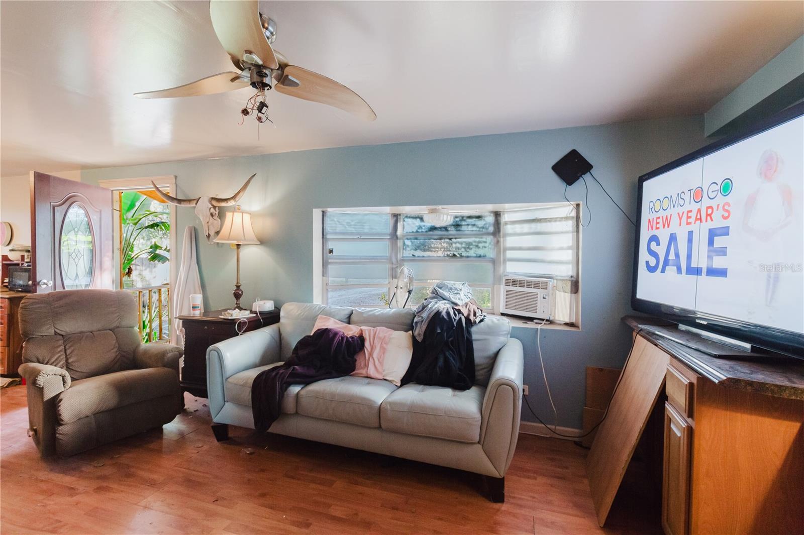 Listing photo id 7 for 12104 Anderson Drive N