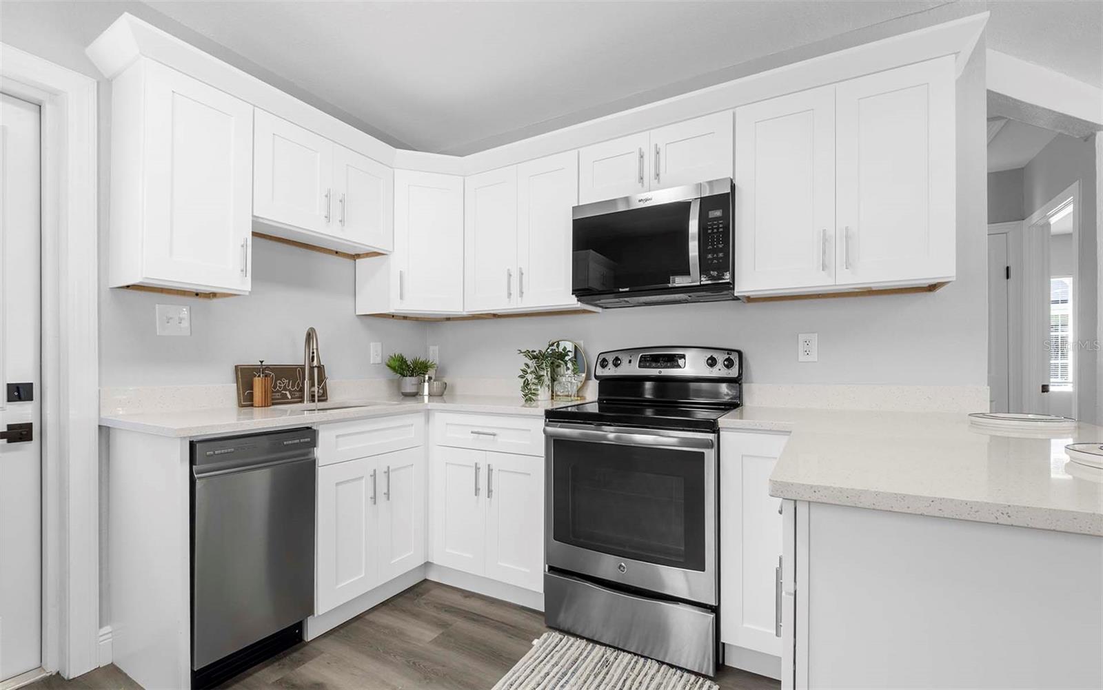 Image 10 of 23 For 1915 Powhatan Avenue