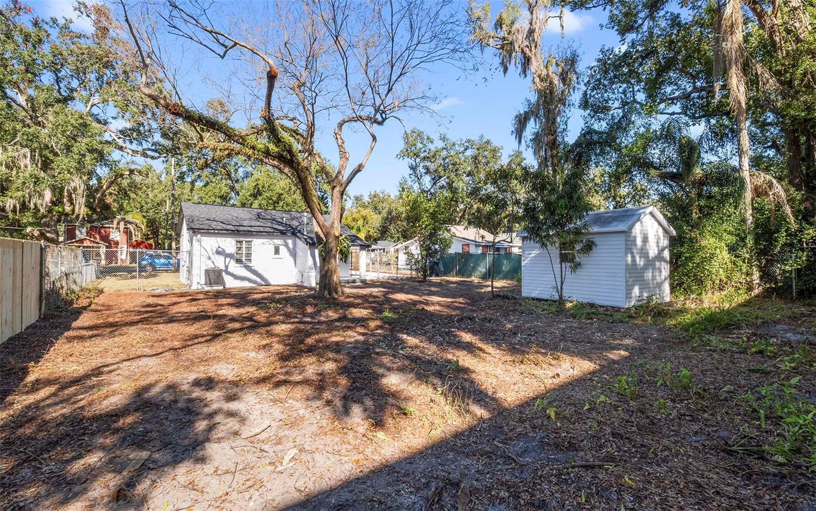 Image 22 of 23 For 1915 Powhatan Avenue