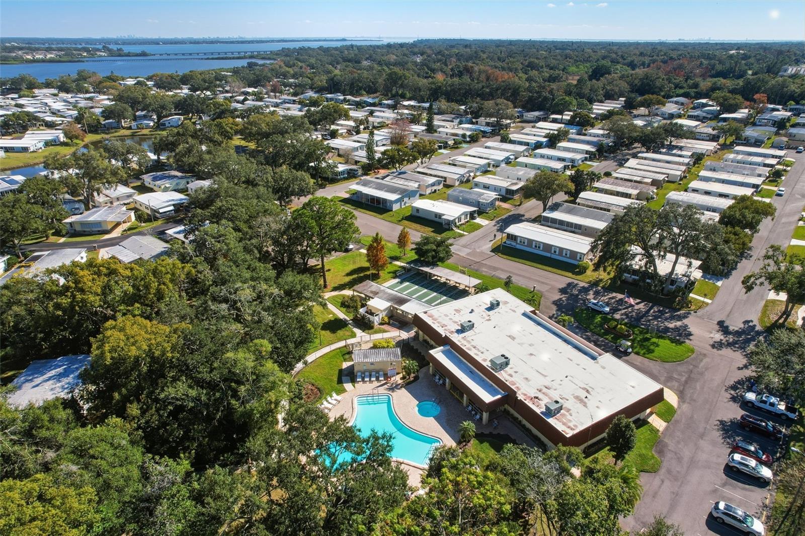 Image 45 of 50 For 31 New Fawn Court 22