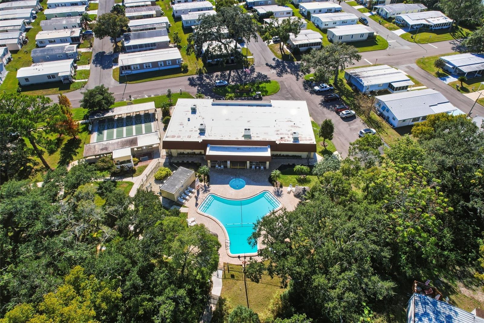 Image 46 of 50 For 31 New Fawn Court 22