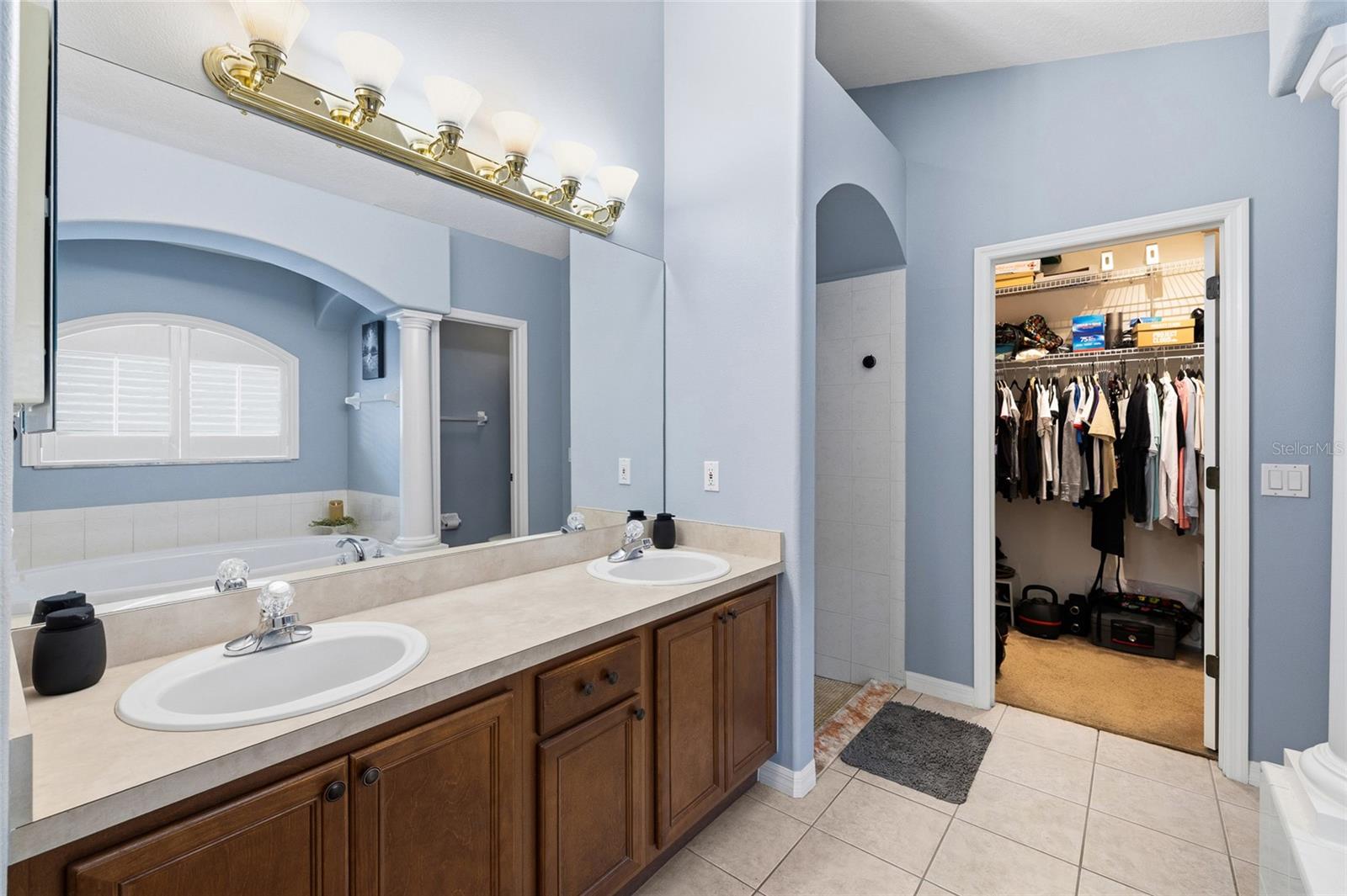 Listing photo id 27 for 6216 Whimbrelwood Drive