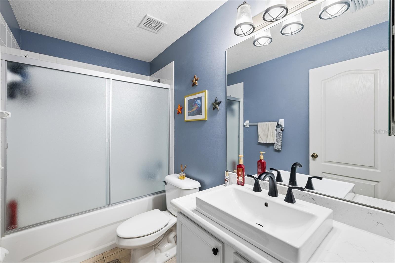 Listing photo id 36 for 6216 Whimbrelwood Drive