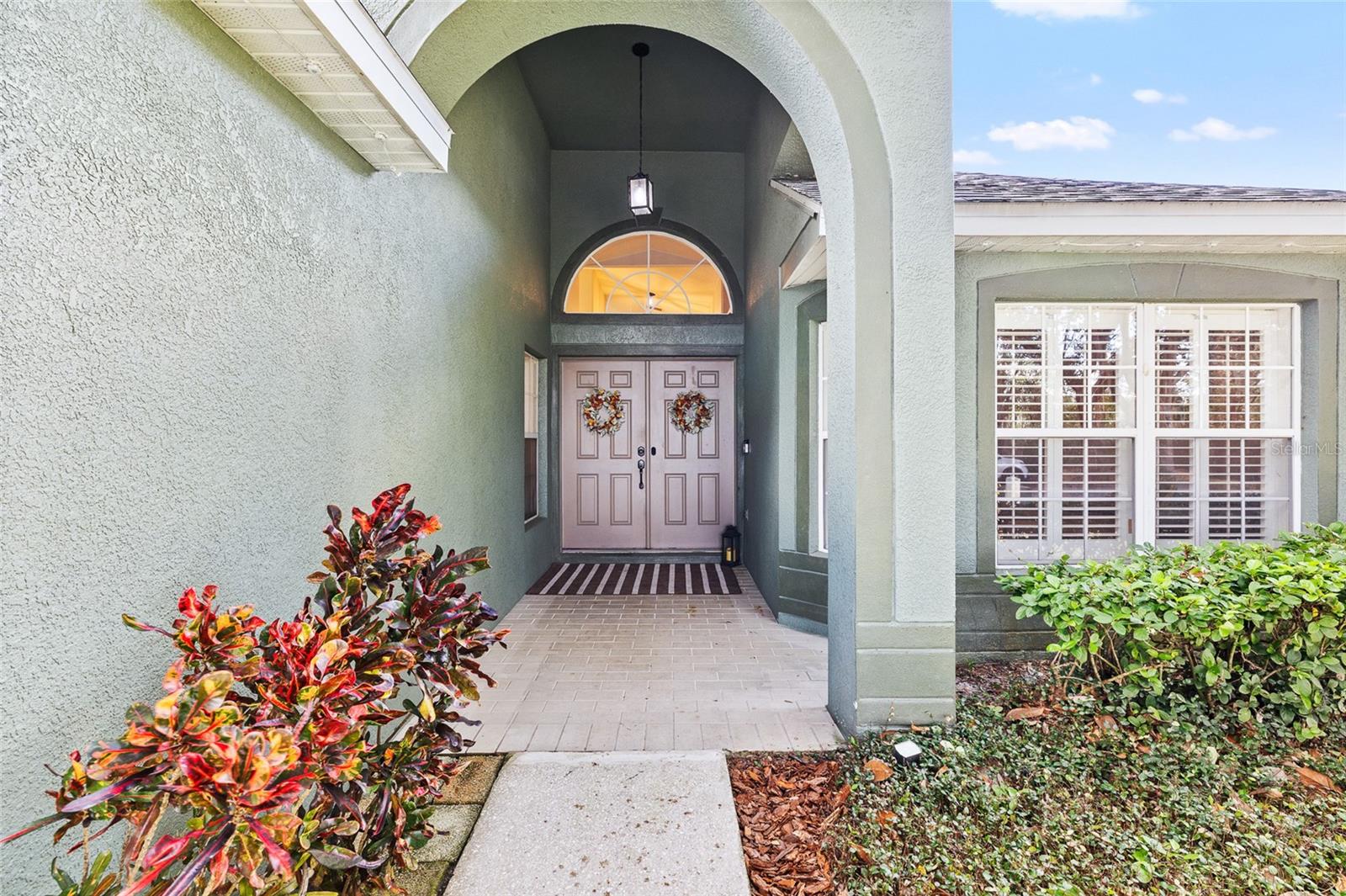 Listing photo id 2 for 6216 Whimbrelwood Drive