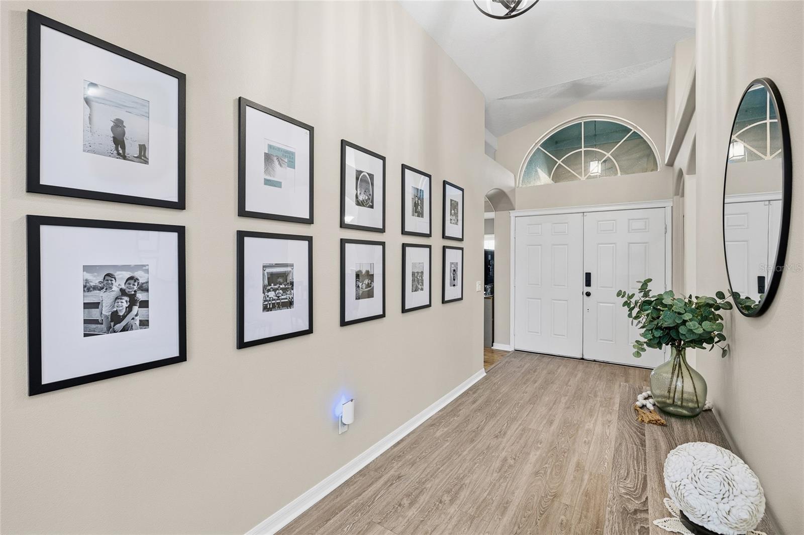 Listing photo id 4 for 6216 Whimbrelwood Drive