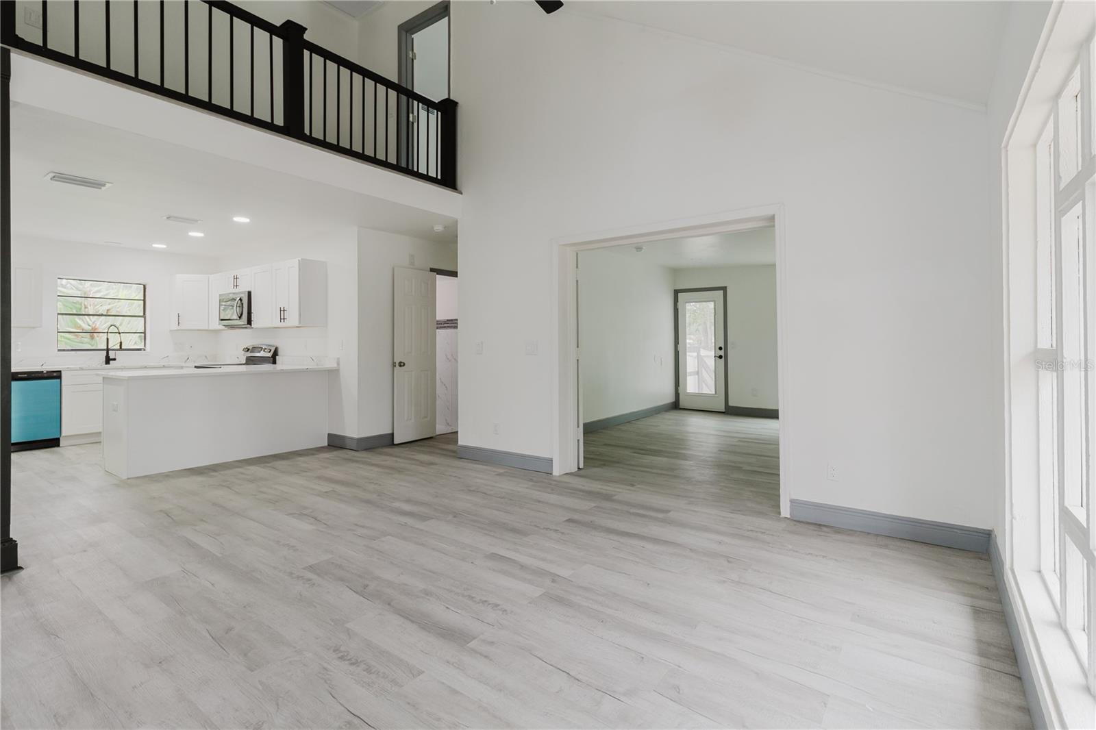 Image 18 of 78 For 3014 Westshore Boulevard