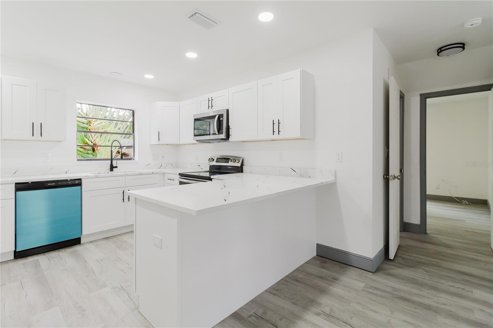 Image 24 of 78 For 3014 Westshore Boulevard