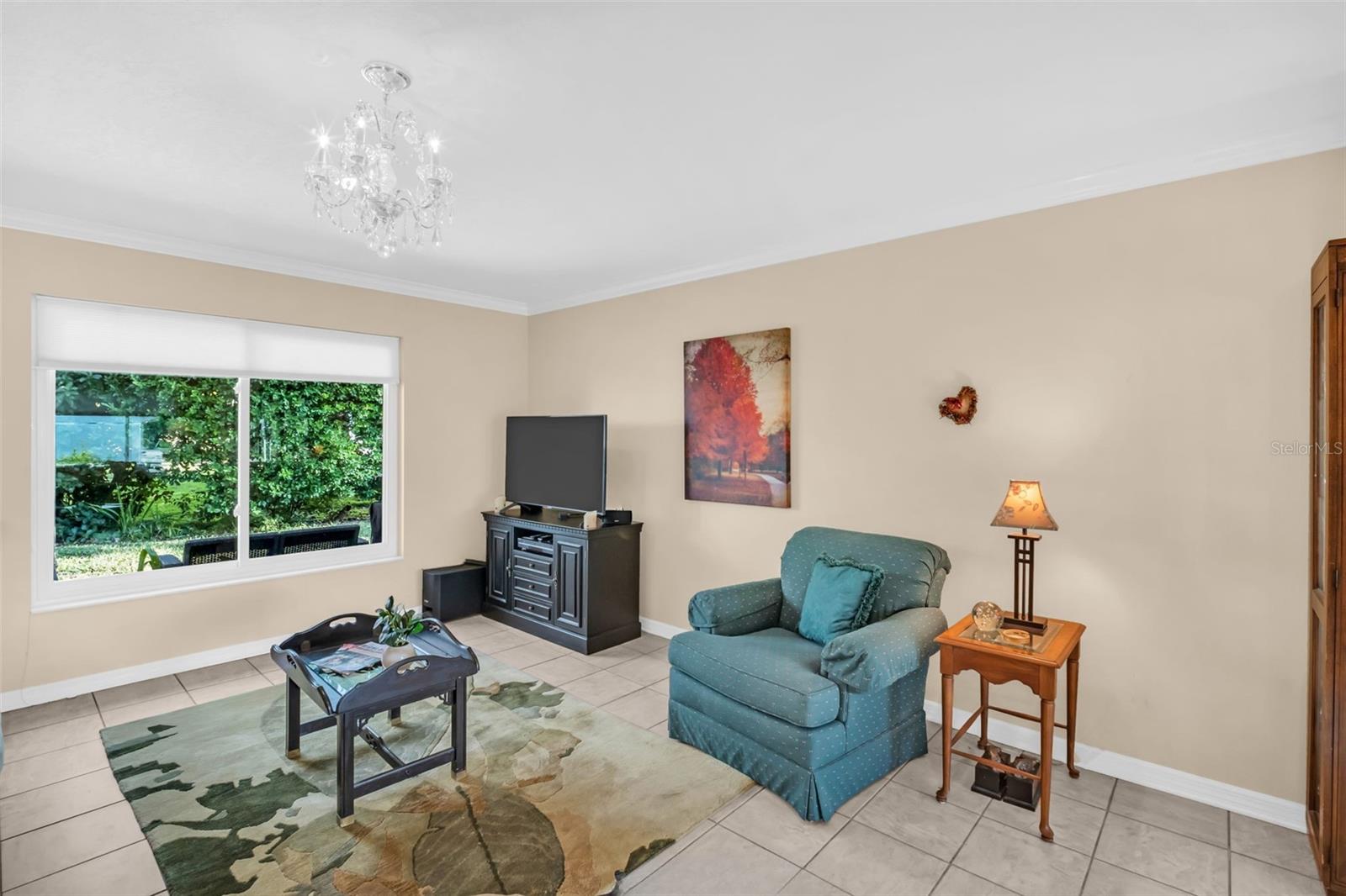 Image 20 of 61 For 1658 Macdonnell Court