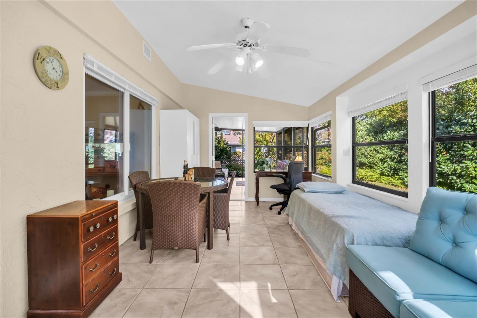 Image 23 of 61 For 1658 Macdonnell Court