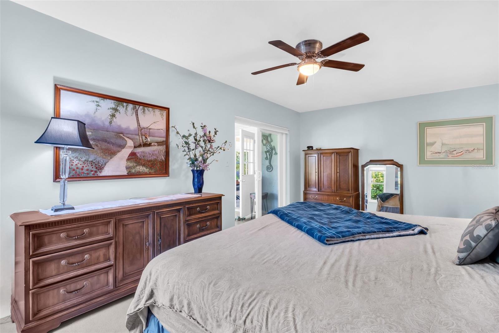 Image 26 of 61 For 1658 Macdonnell Court