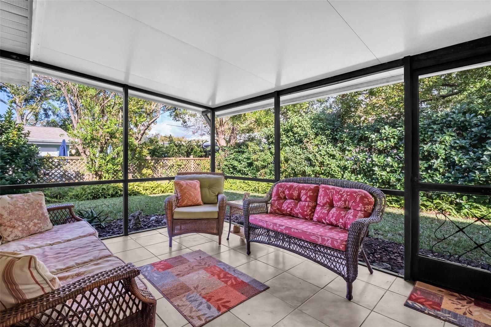 Image 28 of 61 For 1658 Macdonnell Court