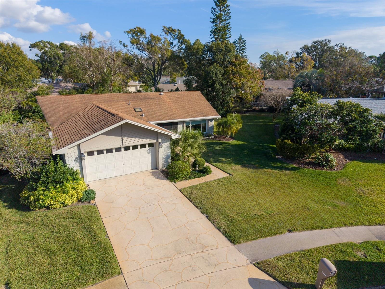 Image 3 of 61 For 1658 Macdonnell Court