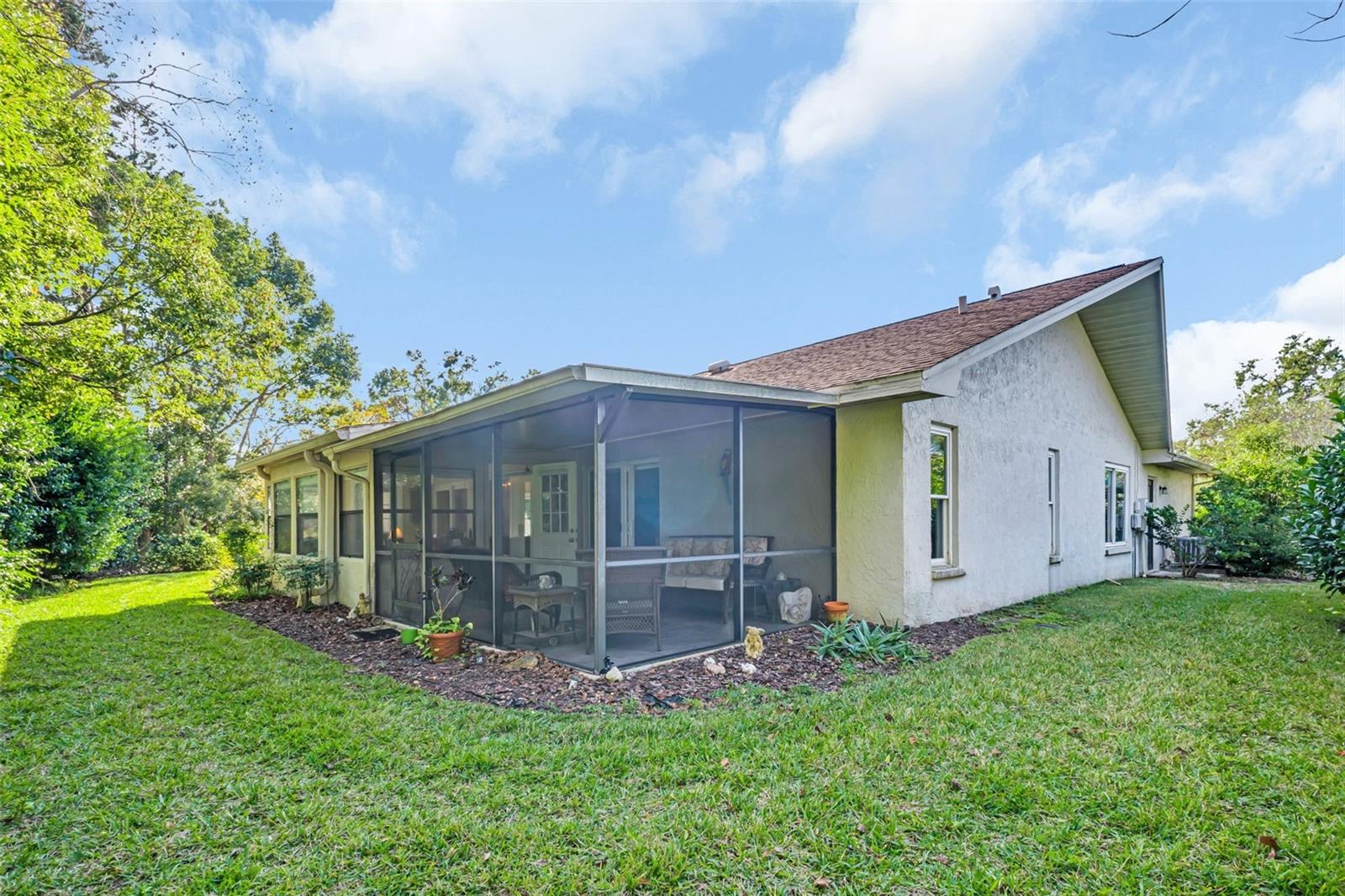 Image 39 of 61 For 1658 Macdonnell Court