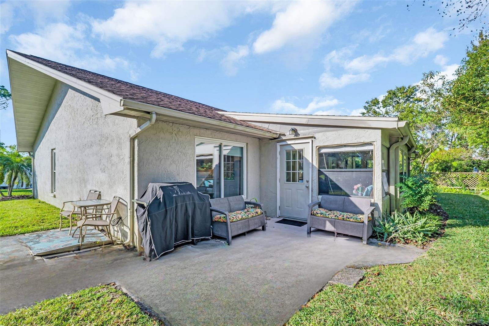 Image 40 of 61 For 1658 Macdonnell Court