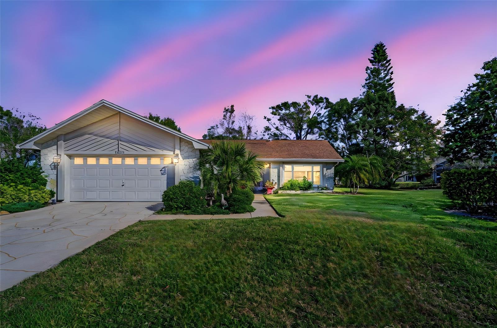 Image 43 of 61 For 1658 Macdonnell Court