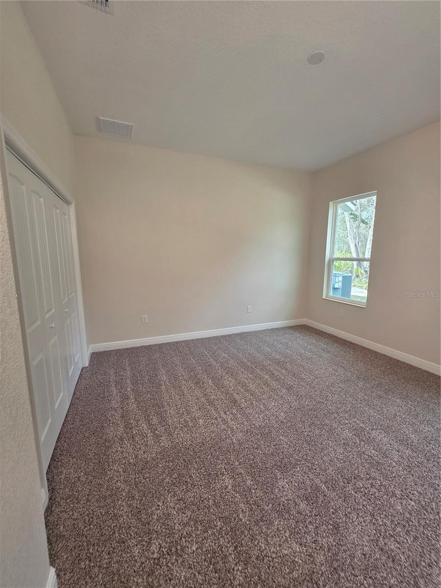 Listing photo id 34 for 13444 Republican Way