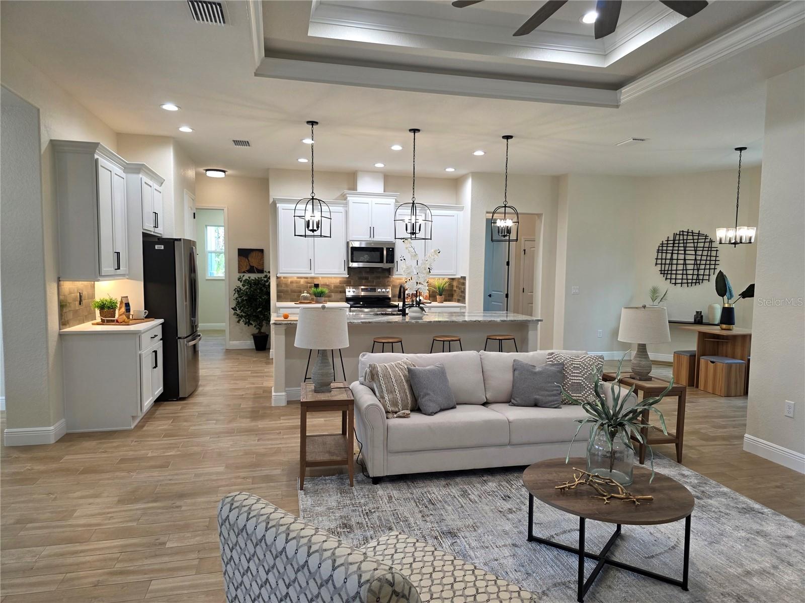 Listing photo id 6 for 13444 Republican Way