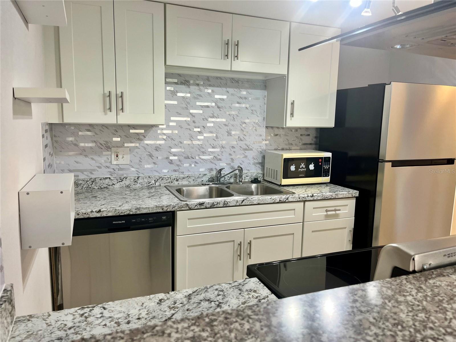 Image 4 of 16 For 5820 Church Avenue 131