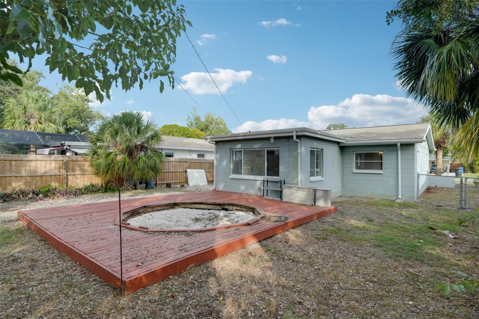 Image 24 of 25 For 8020 25th Avenue N