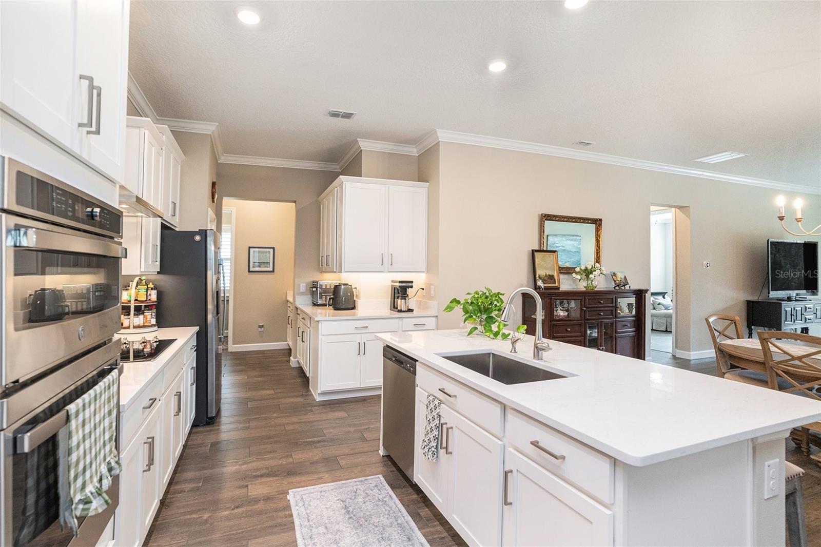 Image 10 of 55 For 17100 Forge Surf Street