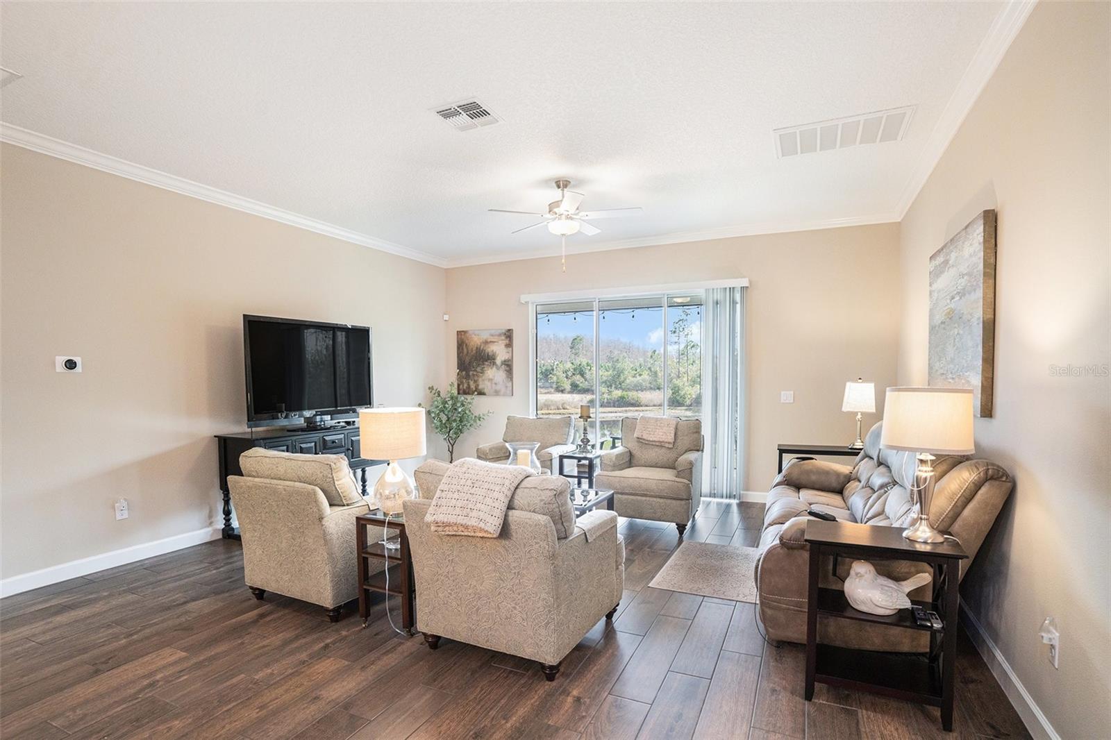 Image 15 of 55 For 17100 Forge Surf Street