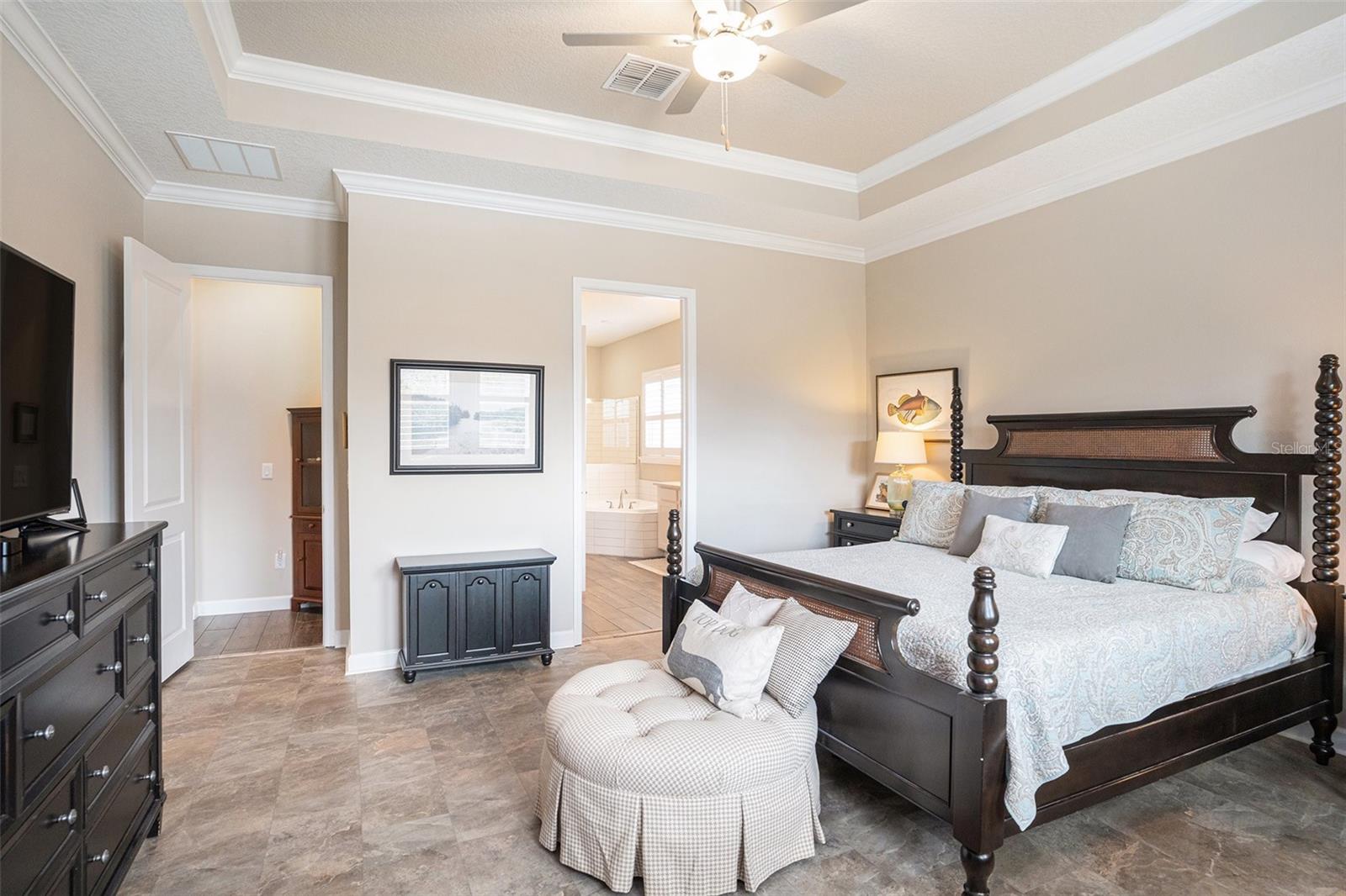 Image 22 of 55 For 17100 Forge Surf Street