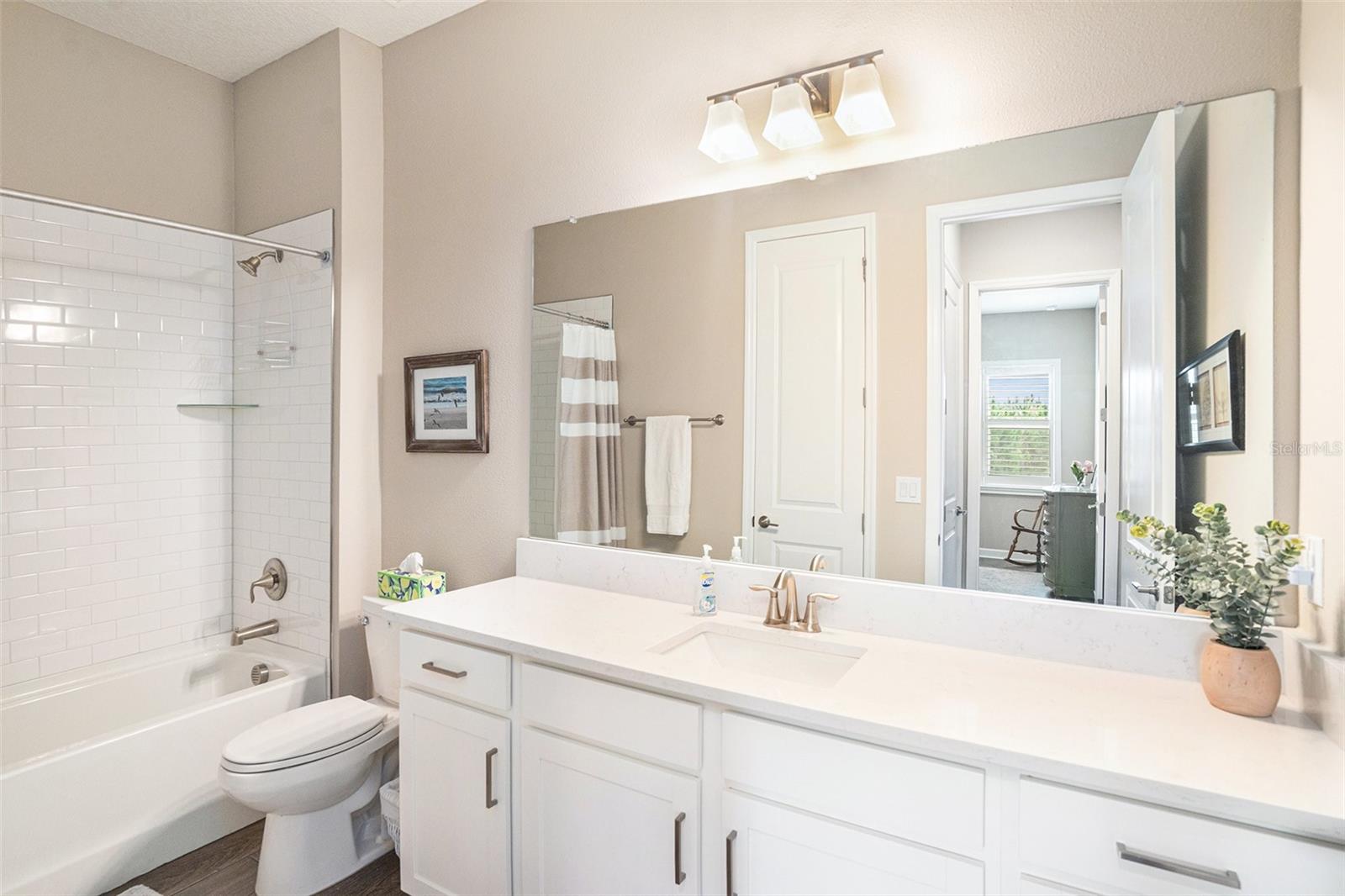 Image 27 of 55 For 17100 Forge Surf Street