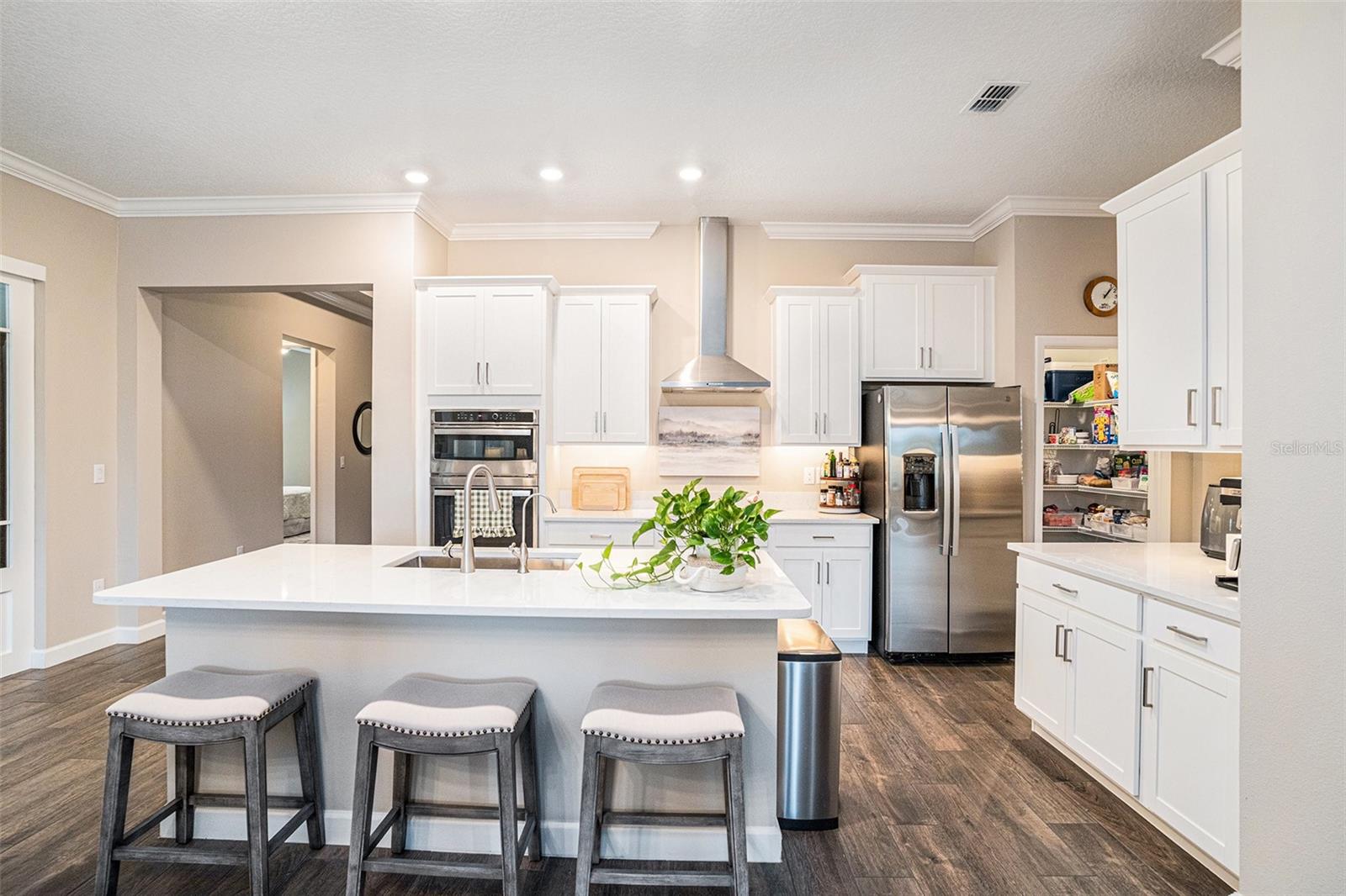 Image 9 of 55 For 17100 Forge Surf Street