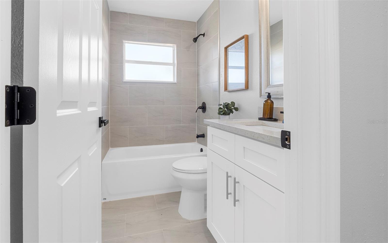 Image 24 of 27 For 8434 River Dune Street