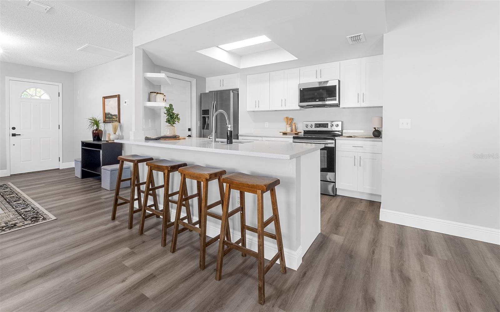 Image 7 of 27 For 8434 River Dune Street