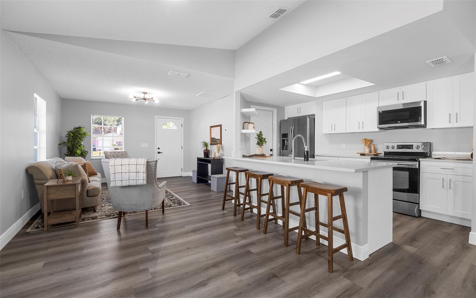 Image 8 of 27 For 8434 River Dune Street