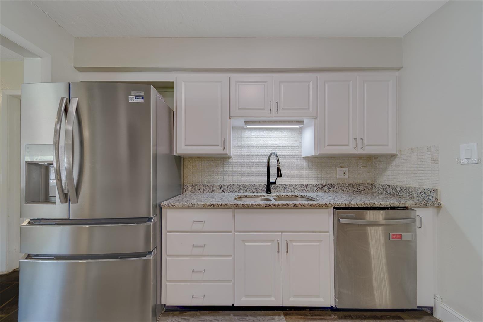 Image 14 of 65 For 11146 51st Avenue N