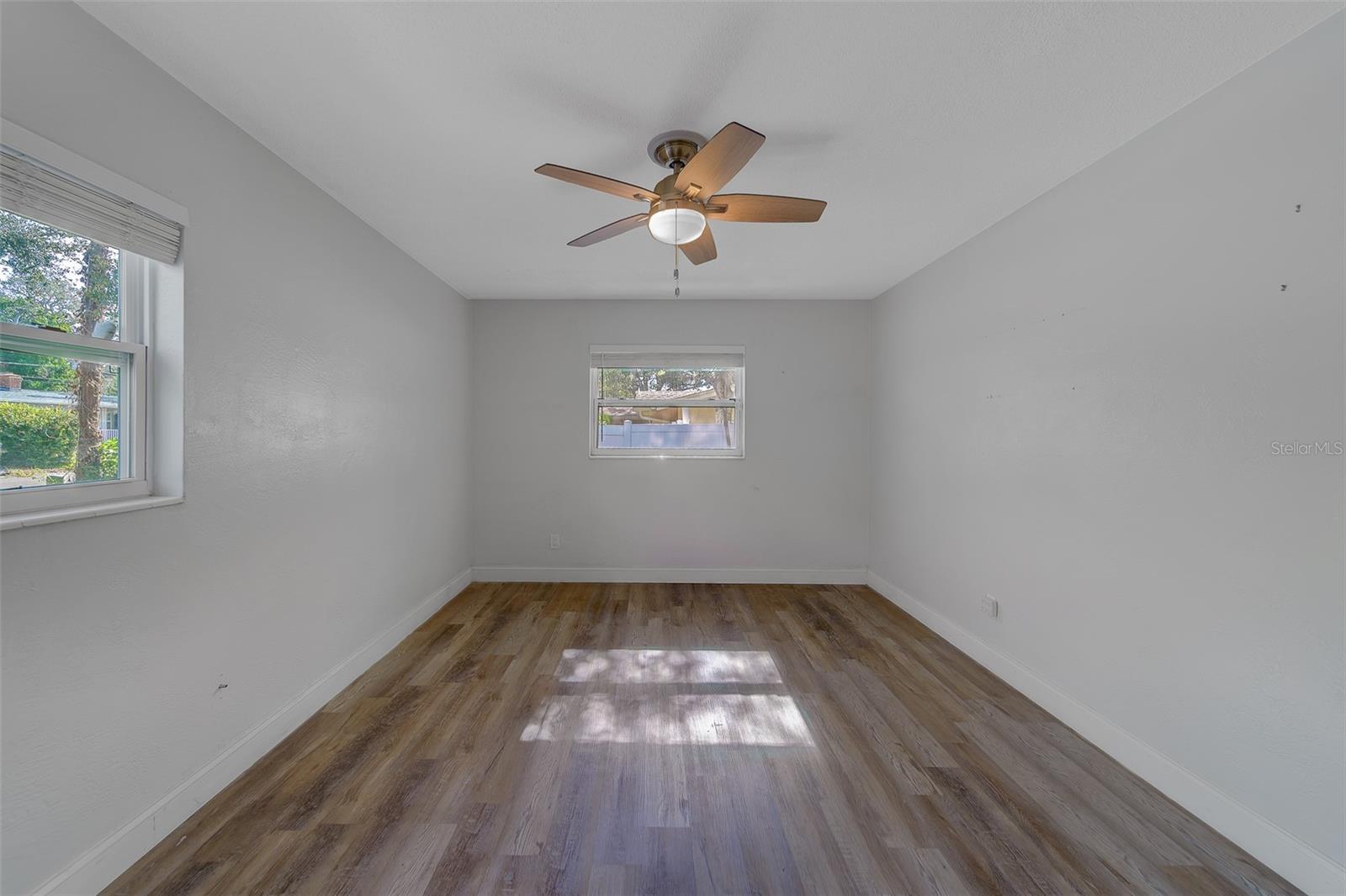 Image 31 of 65 For 11146 51st Avenue N