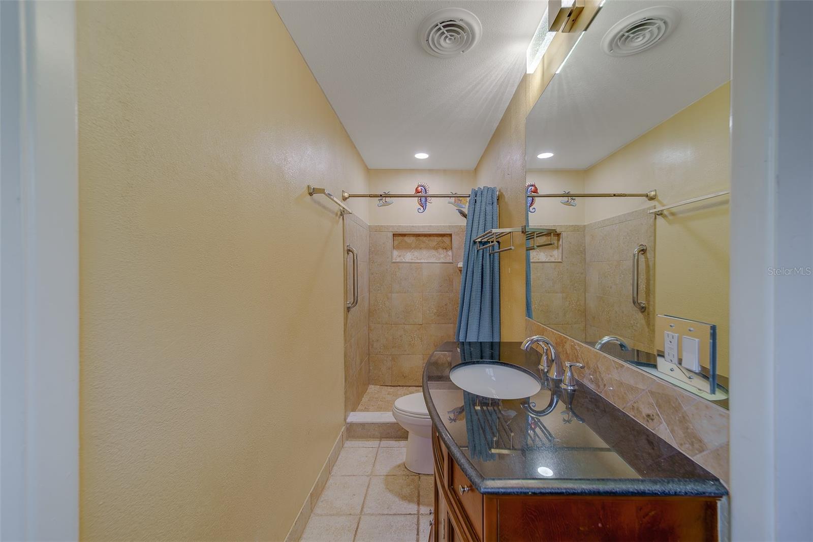 Image 33 of 65 For 11146 51st Avenue N