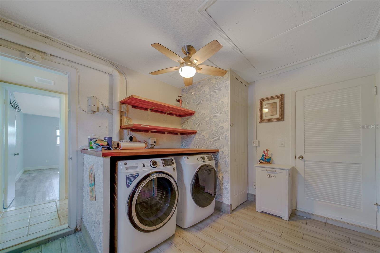 Image 36 of 65 For 11146 51st Avenue N