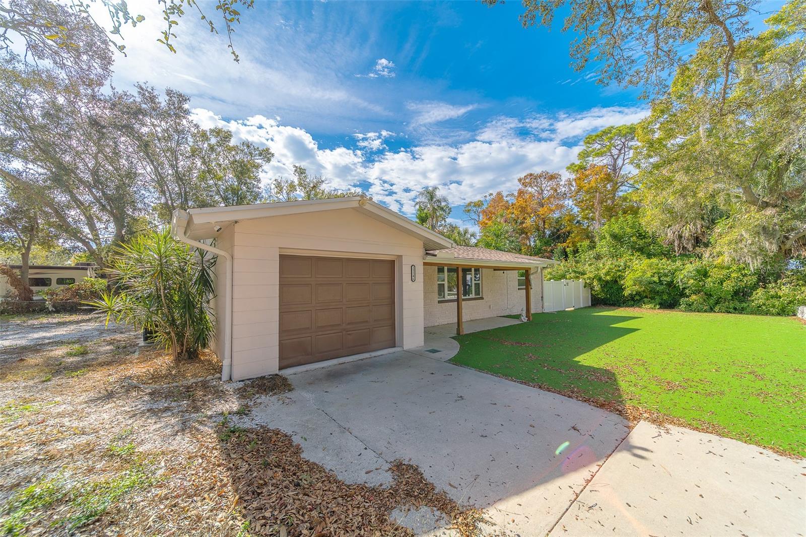 Image 48 of 65 For 11146 51st Avenue N