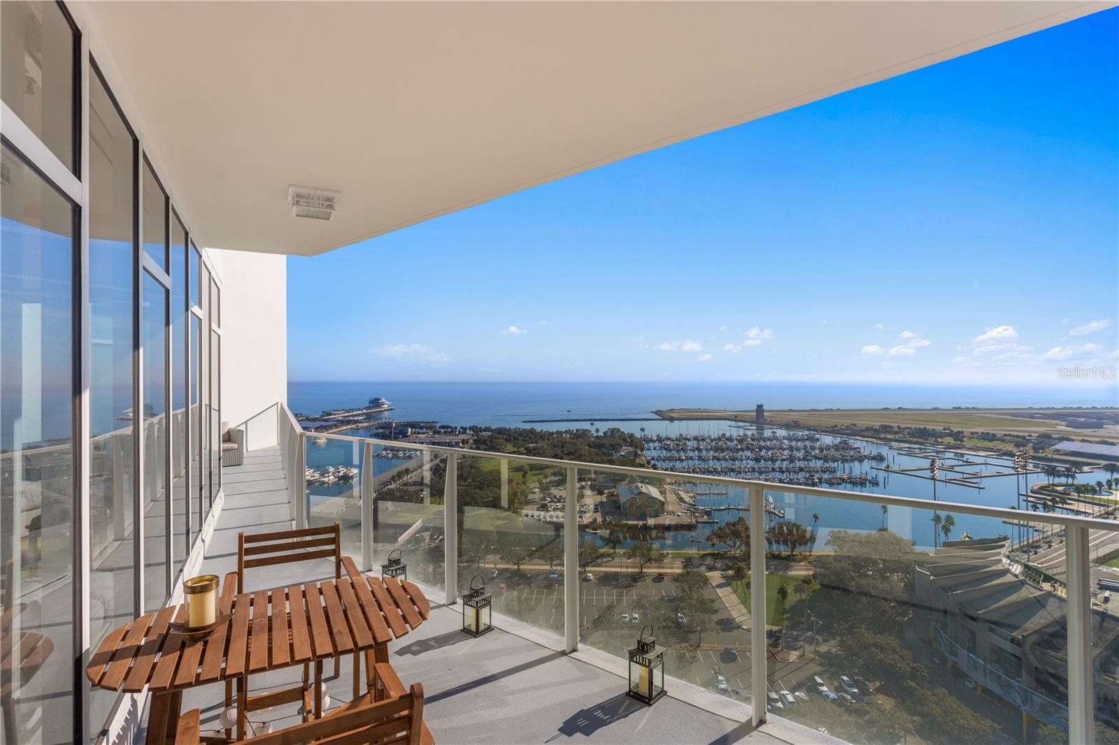 Image 3 of 53 For 175 1st Street S 2107