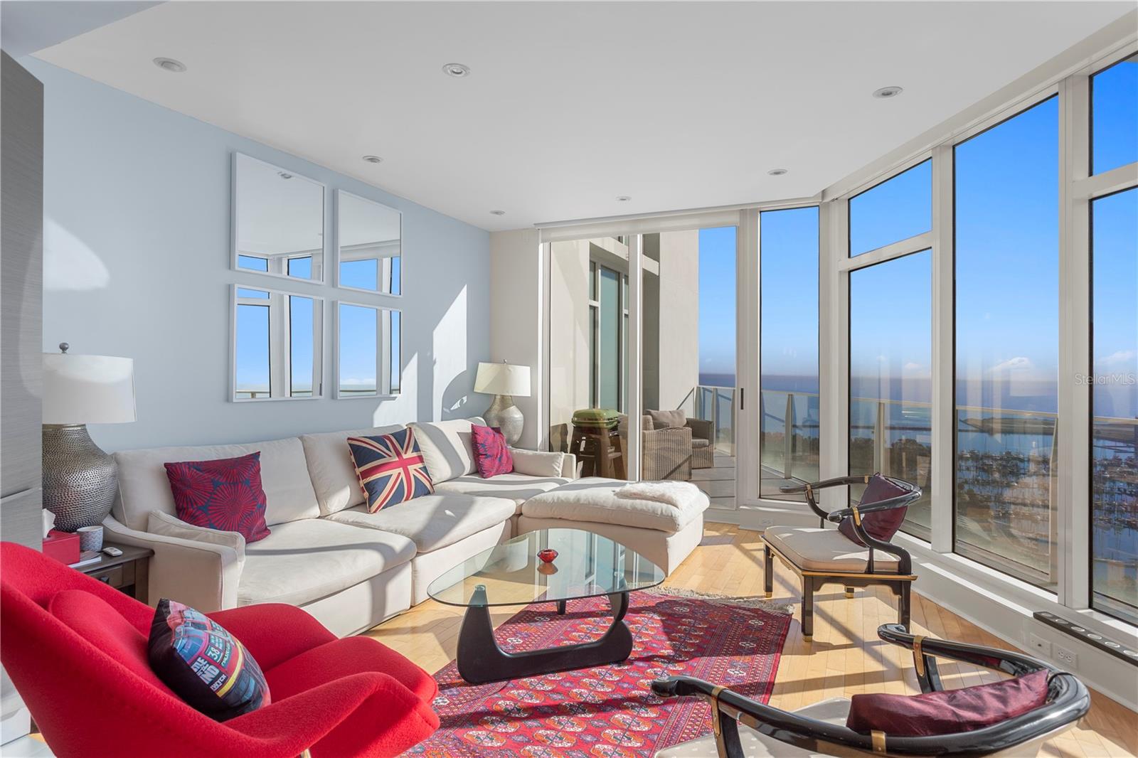 Image 5 of 53 For 175 1st Street S 2107